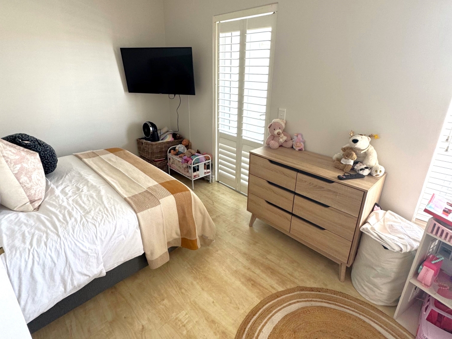 To Let 3 Bedroom Property for Rent in Thesen Islands Western Cape